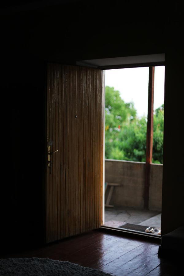 Noosh Guesthouse Ashnak Exteriör bild